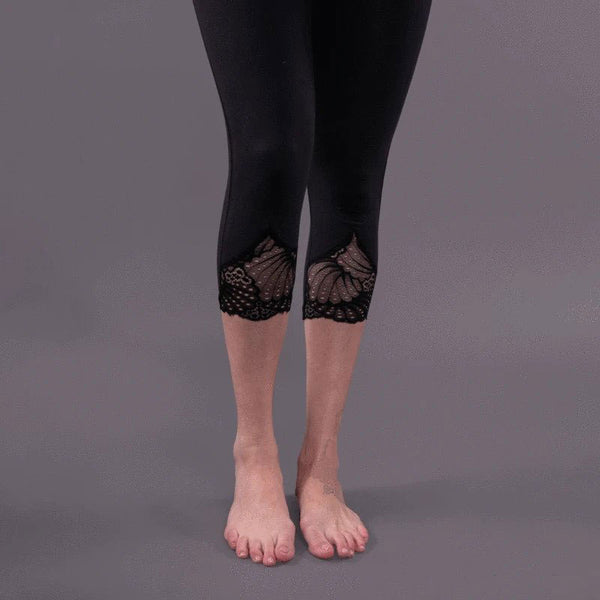 High Waist Black Camo Print Compression Capri Leggings – TEMA Athletics