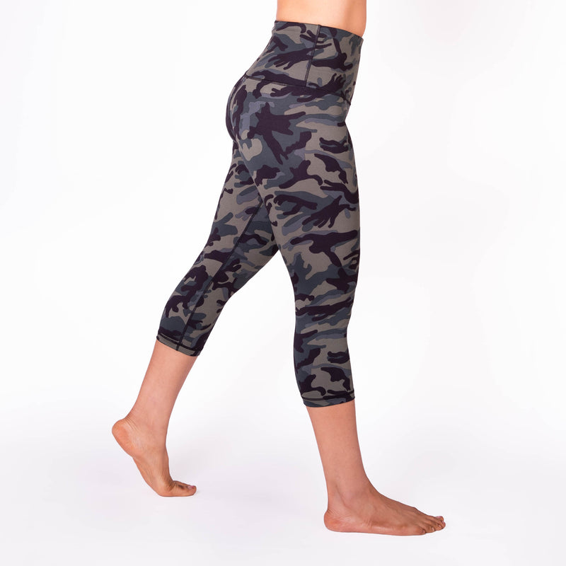 High Waist Green Camo Print Compression Capri Leggings – TEMA Athletics