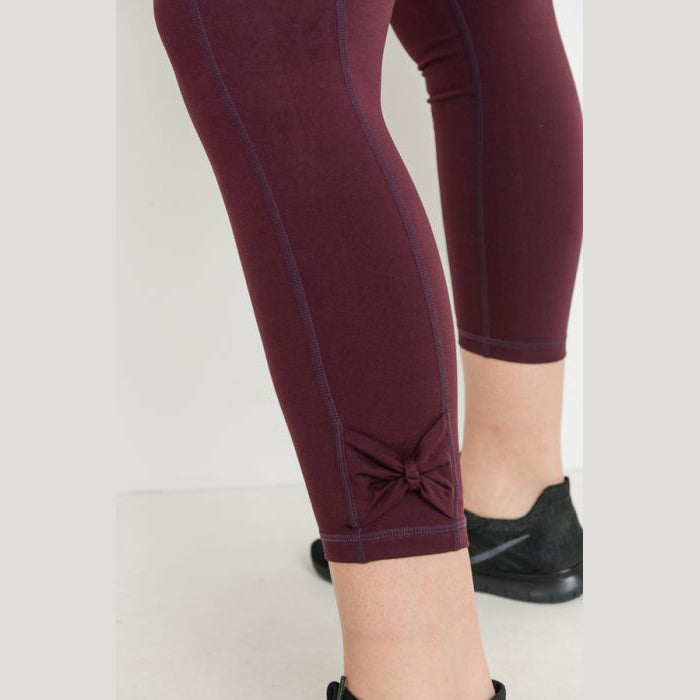 Plus Size Burgundy Bow Accent Side Pockets Leggings – TEMA Athletics